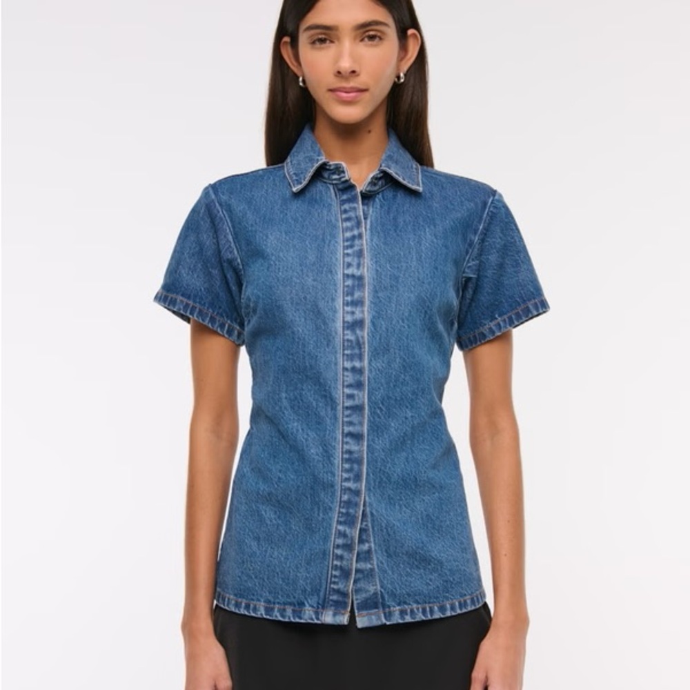 Abercrombie Classic Blue Denim Short-Sleeve Shirt
